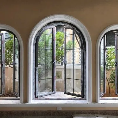 Cửa sổ uốn vòm mở quay 2 cánh nhôm Xingfa nhập khẩu