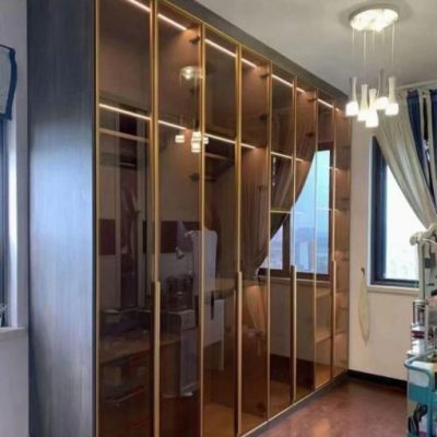 Cánh kính tủ màu trà tay CNC