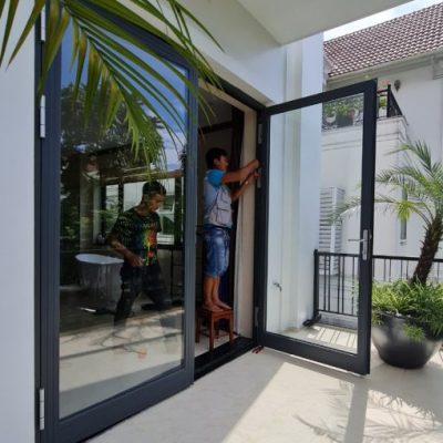 Cửa nhôm Xingfa 2 cánh mở quay