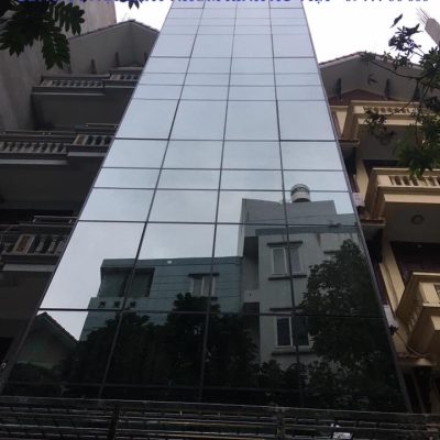 Kính mặt dựng phản quang cho tòa nhà văn phòng