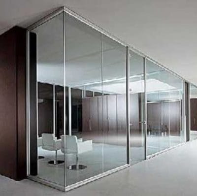 Vách ngăn phòng kính cường lực 10mm