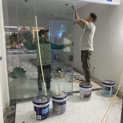 Cửa lùa 2 cánh kính cường lực