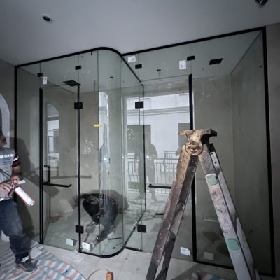 Phòng tắm kính nghệ thuật cao cấp
